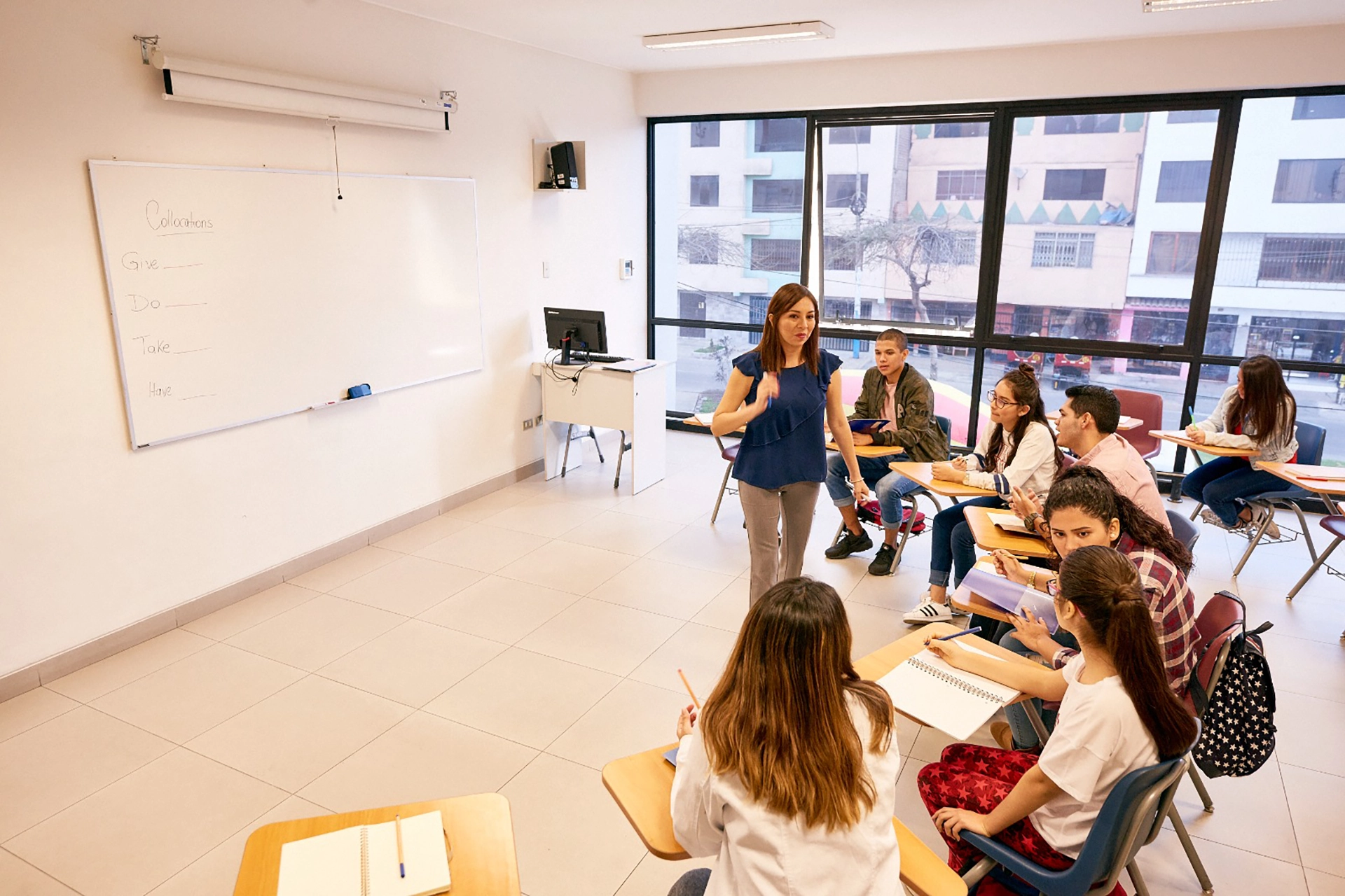 Imagen #2 del espacio Aula 2 (Todas nuestras sedes)