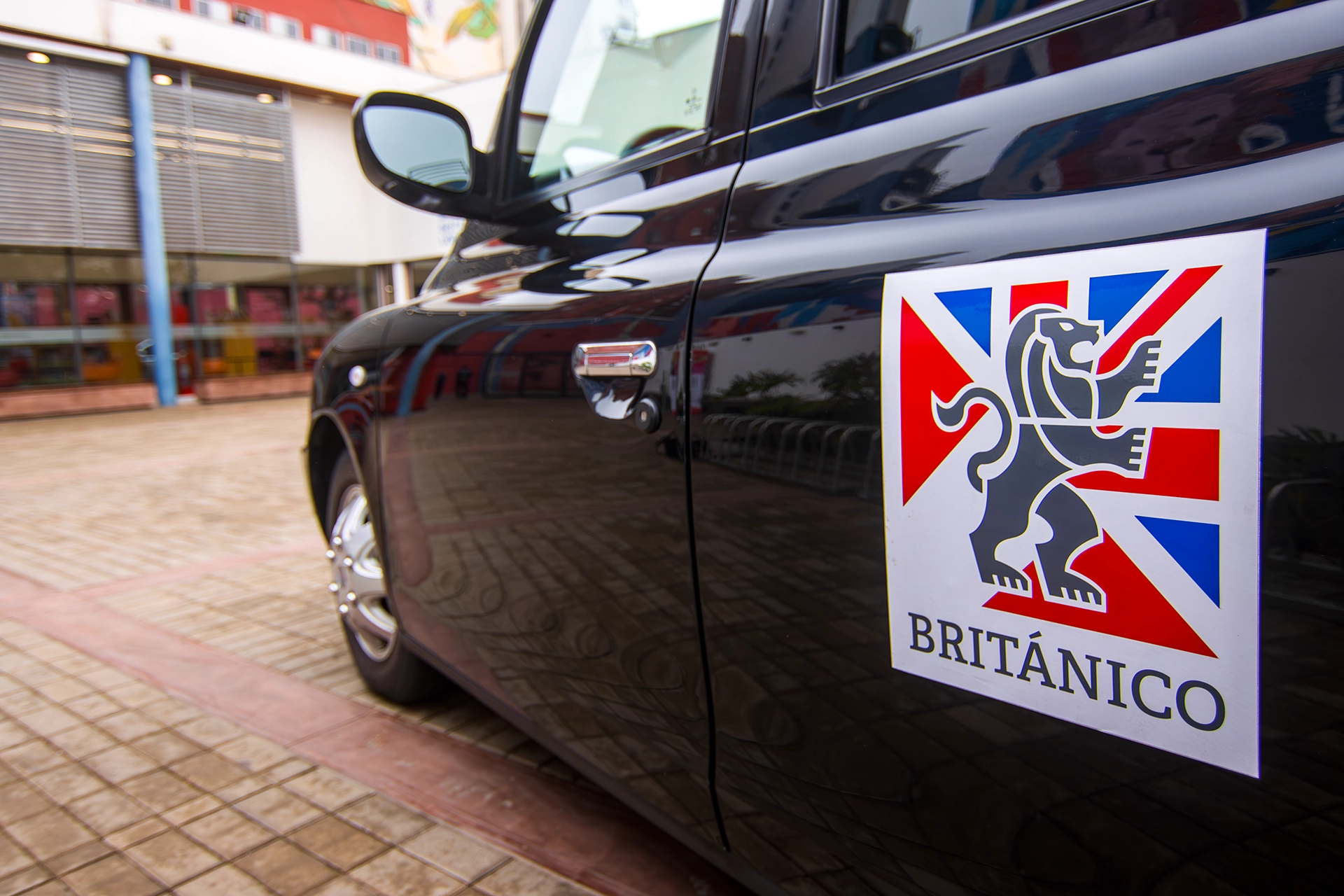 Imagen #2 del espacio Taxi Británico