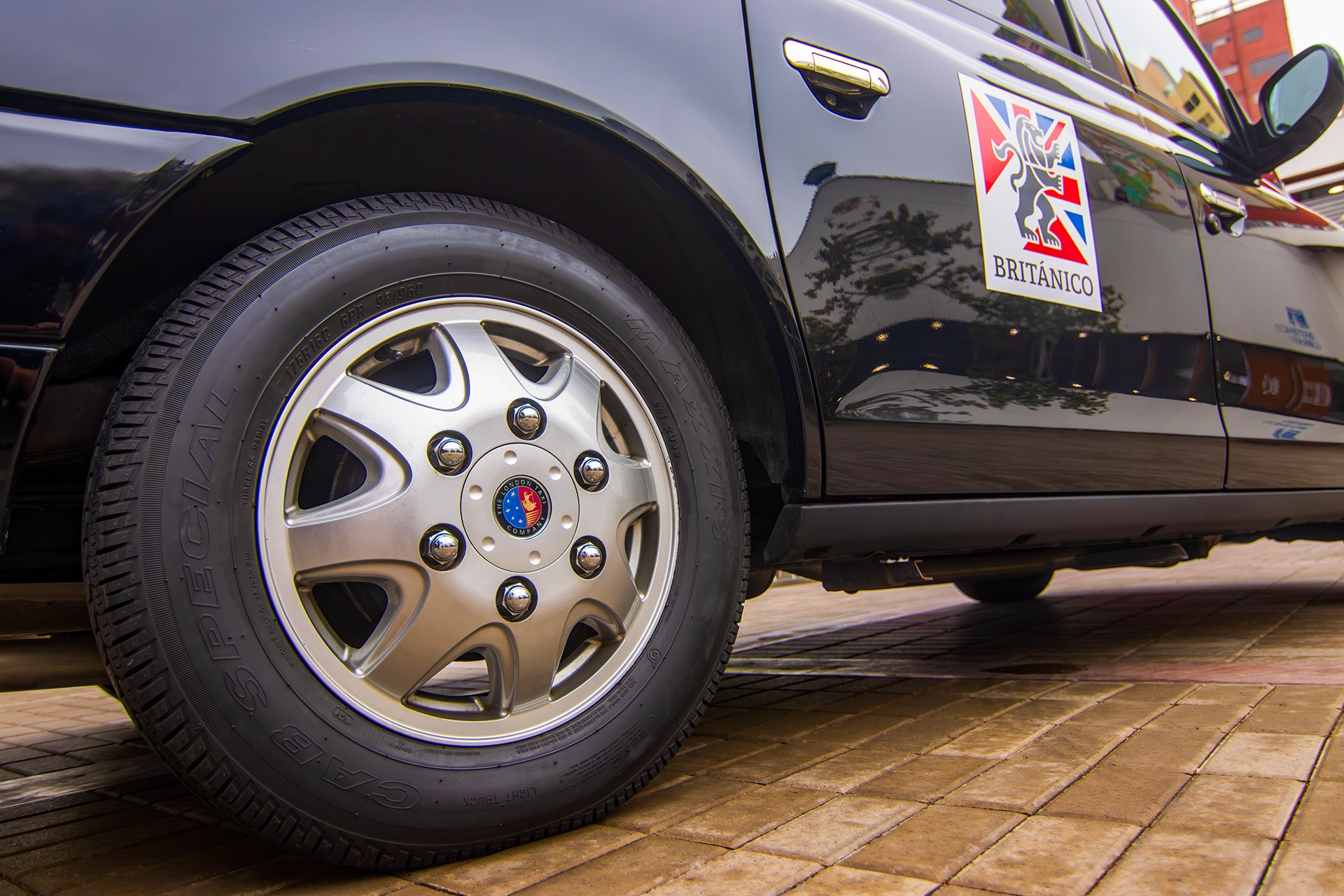 Imagen #4 del espacio Taxi Británico